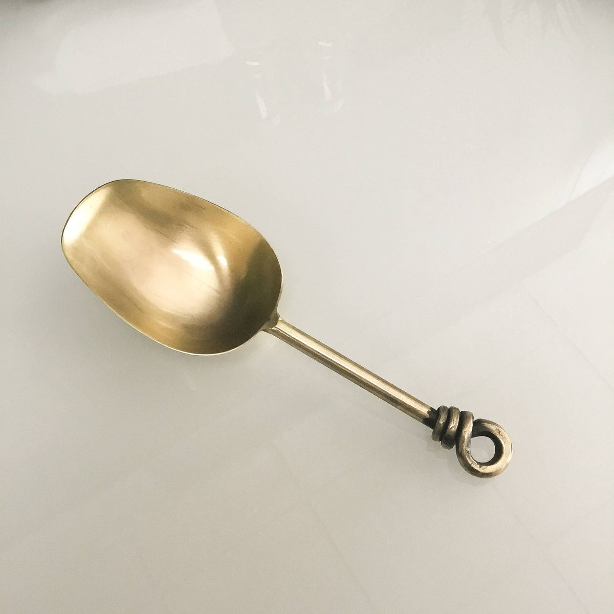 Gold Knot Ice Scoop