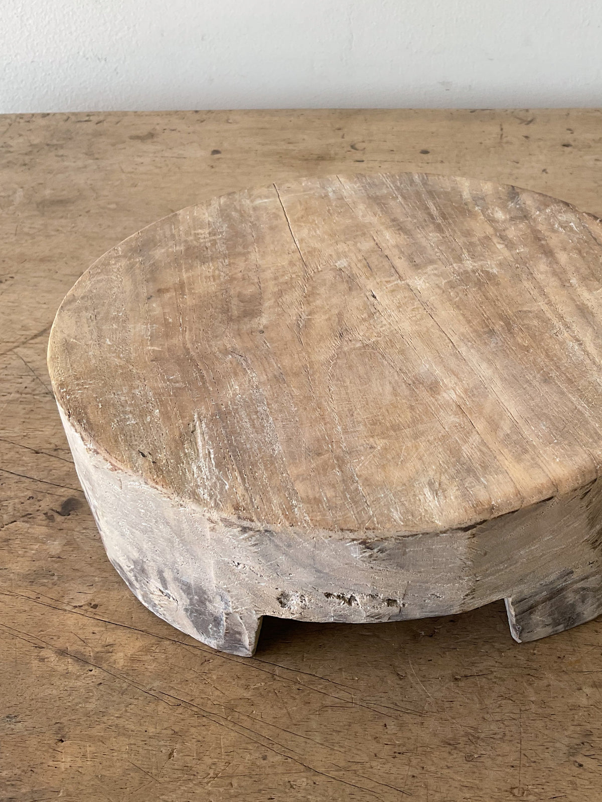 Vintage Bleached Round Chapati Board
