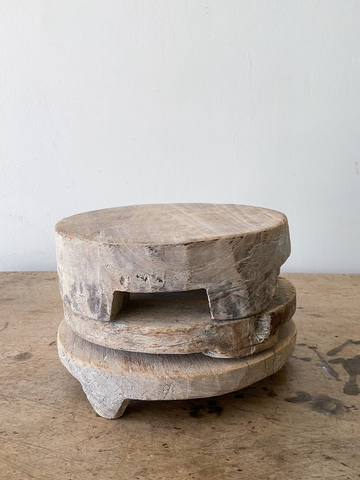 Vintage Bleached Round Chapati Board