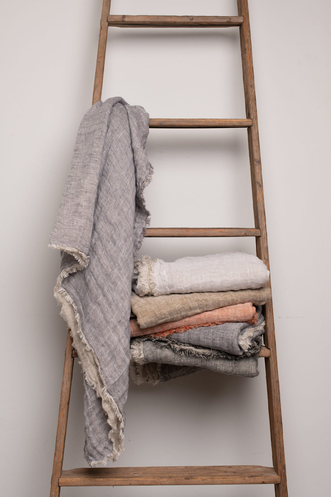 Cleo Linen Throw - Natural/Cream