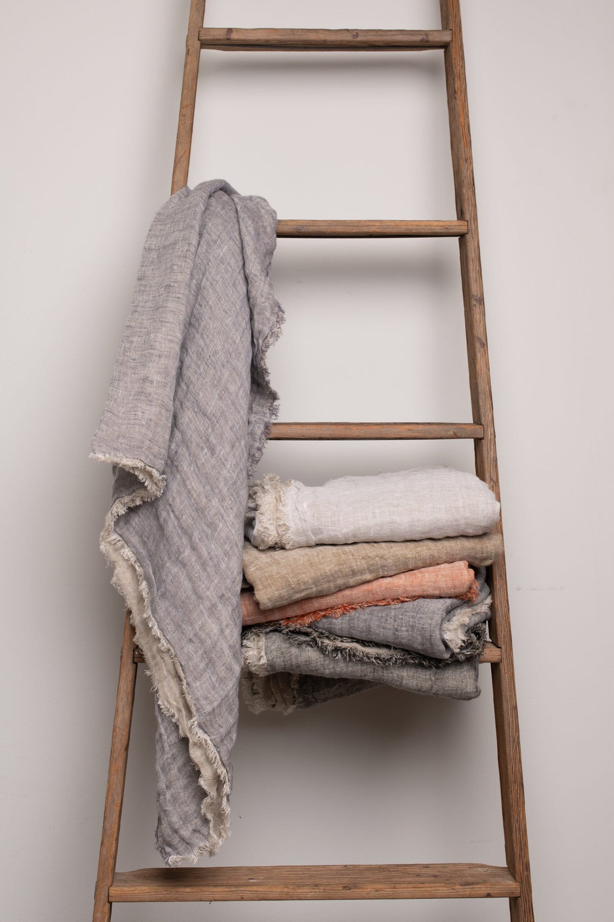 Cleo Linen Throw - Natural/Cream