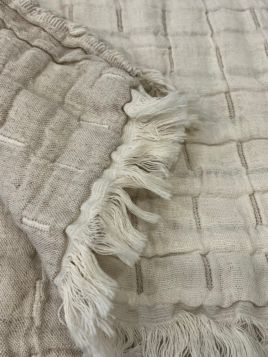 The Arlie Throw