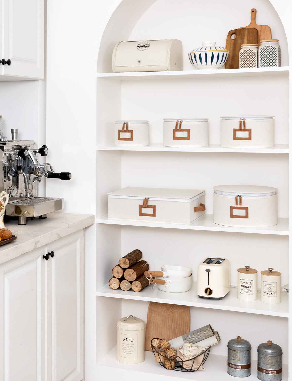 Hard Shell China Storage Containers for Dishes, Plates and Mugs