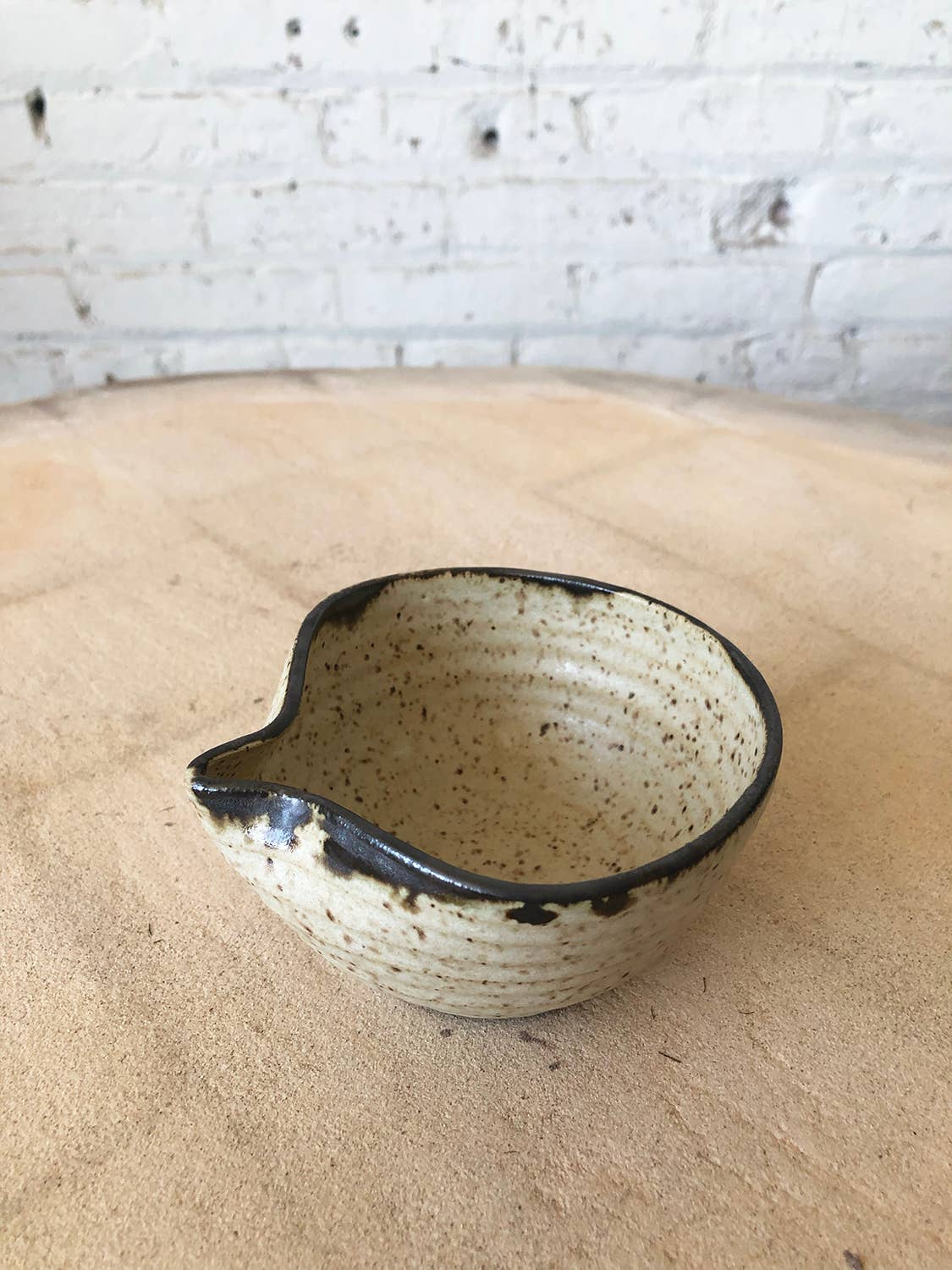 Desert Pouring Bowl
