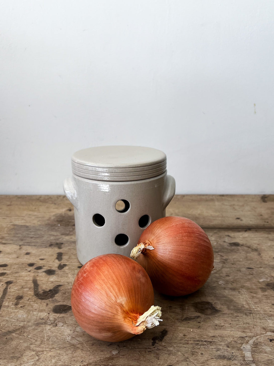 Vintage Renault Lidded Onion Pot