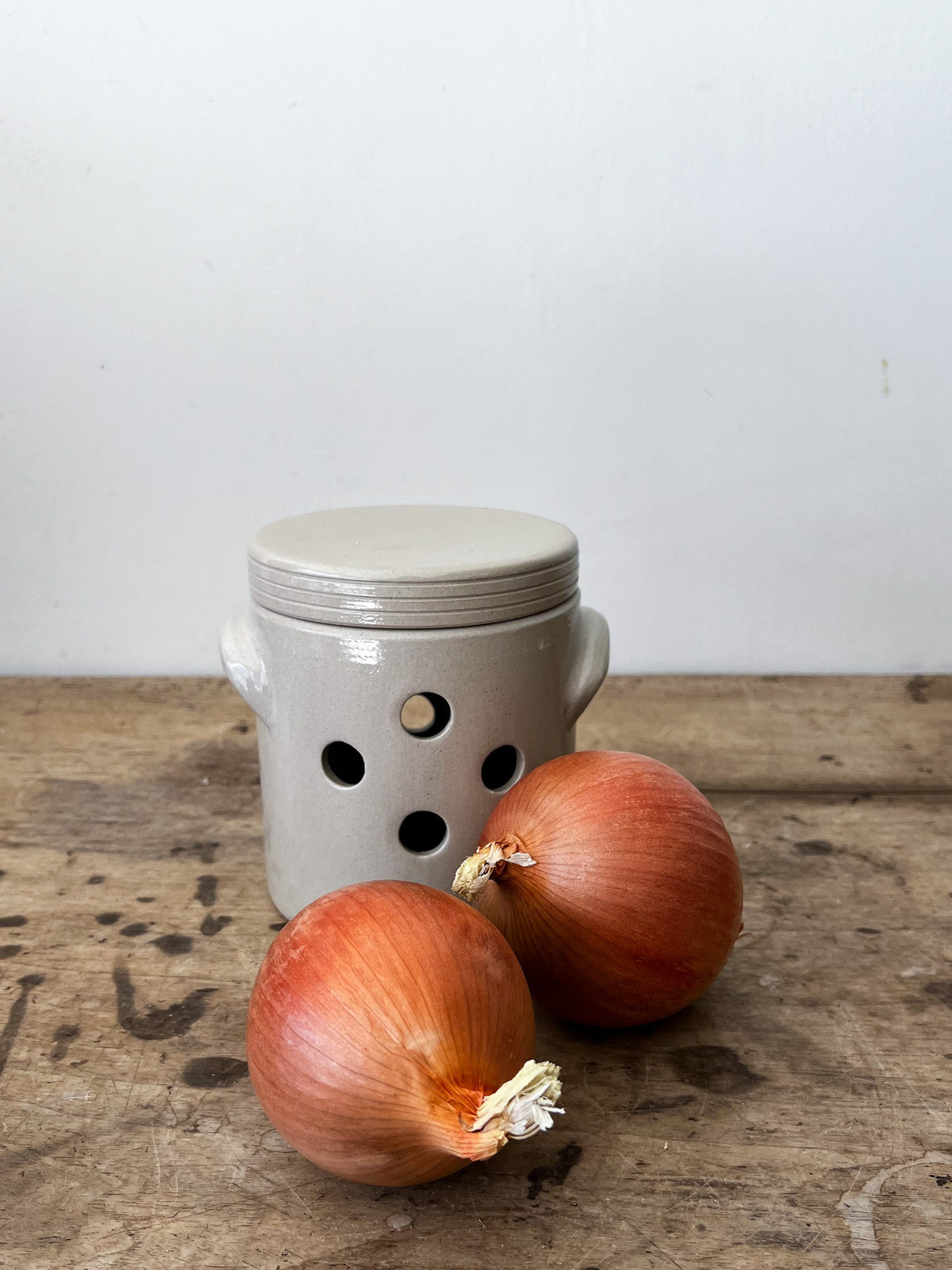 Vintage Renault Lidded Onion Pot